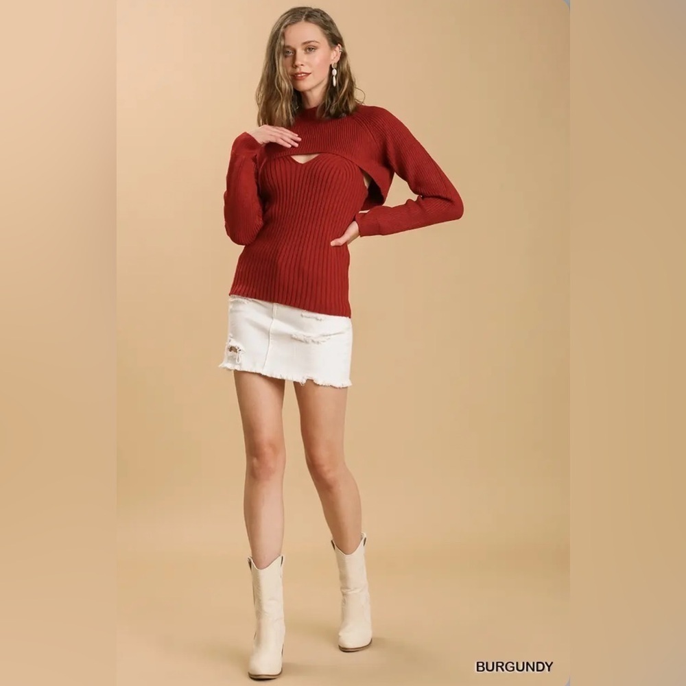 UMGee Red Ribbed Cut-Out Turtleneck Sweater 2 Piece. - Picture 4 of 5
